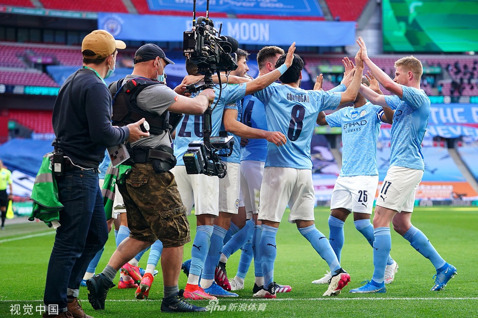 [联赛杯]曼城1-0热刺 豪夺4连冠