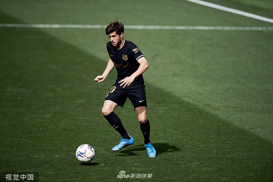 [西甲]比利亚雷亚尔1-2巴萨 格列兹曼两球