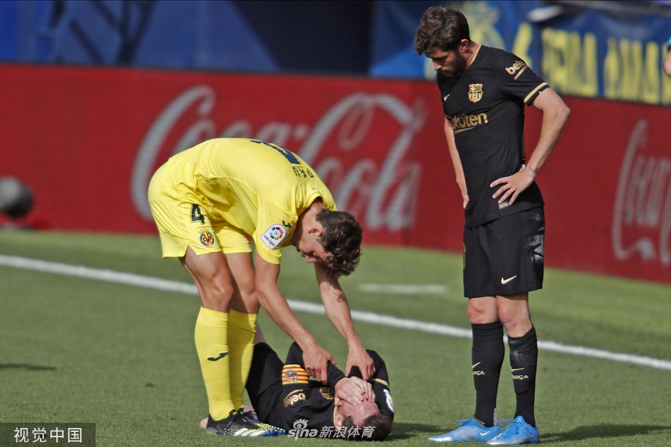 [西甲]比利亚雷亚尔1-2巴萨 格列兹曼两球