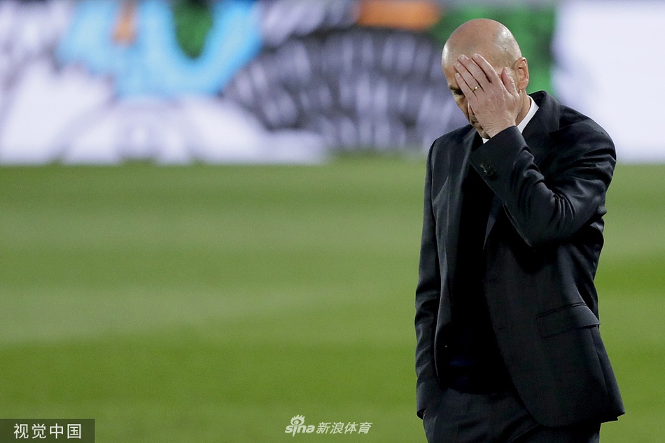 [西甲]皇马2-0奥萨苏纳