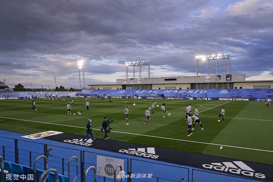 [西甲]皇马2-0奥萨苏纳