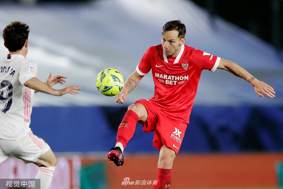 [西甲]皇马2-2塞维利亚 皇马压哨扳平