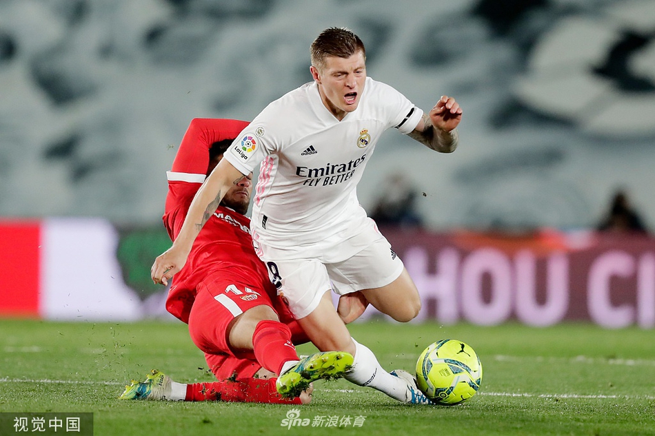 [西甲]皇马2-2塞维利亚 皇马压哨扳平