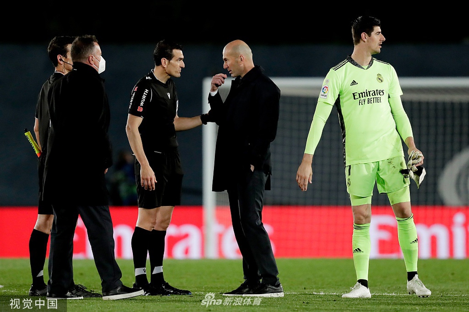 [西甲]皇马2-2塞维利亚 皇马压哨扳平