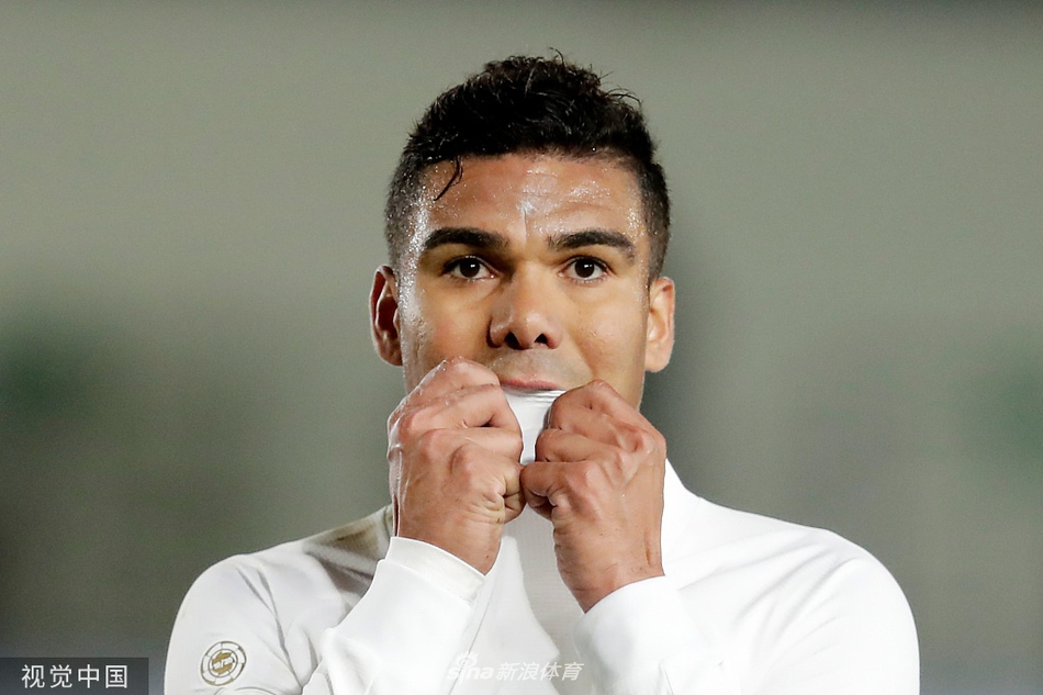 [西甲]皇马2-2塞维利亚 皇马压哨扳平