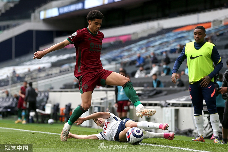 [英超]热刺2-0狼队 凯恩破门