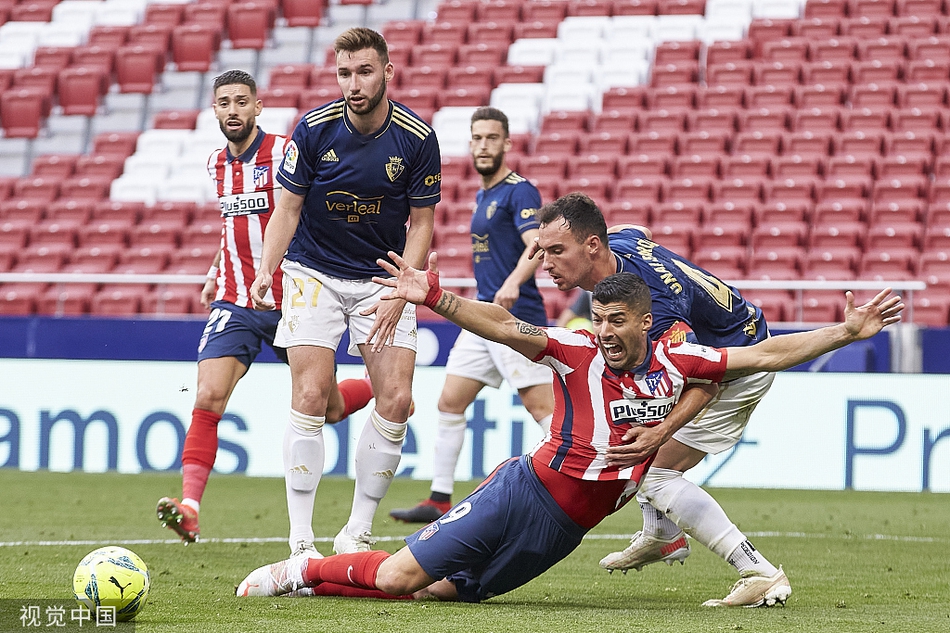 [西甲]奥萨苏纳1-2马竞 苏亚雷斯绝杀