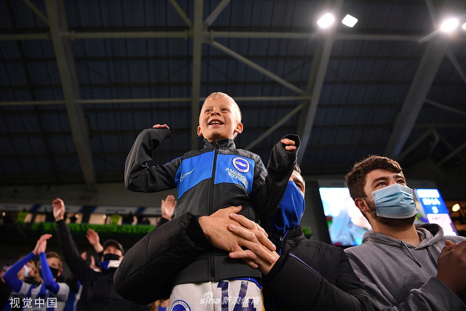 [英超]布莱顿3-2曼城 布莱顿大逆转