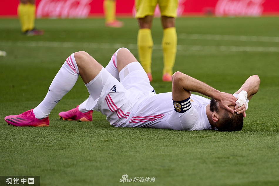 [西甲]皇马2-1比利亚雷亚尔 本泽马传射