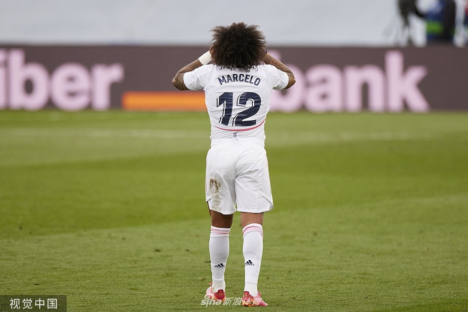 [西甲]皇马2-1比利亚雷亚尔 本泽马传射