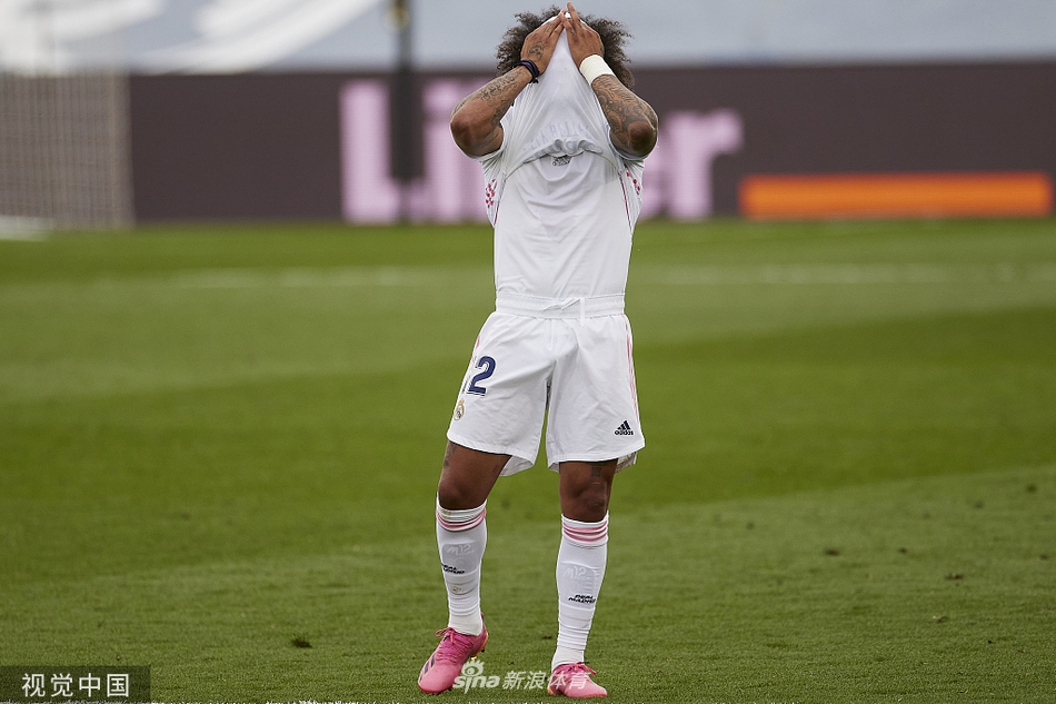 [西甲]皇马2-1比利亚雷亚尔 本泽马传射