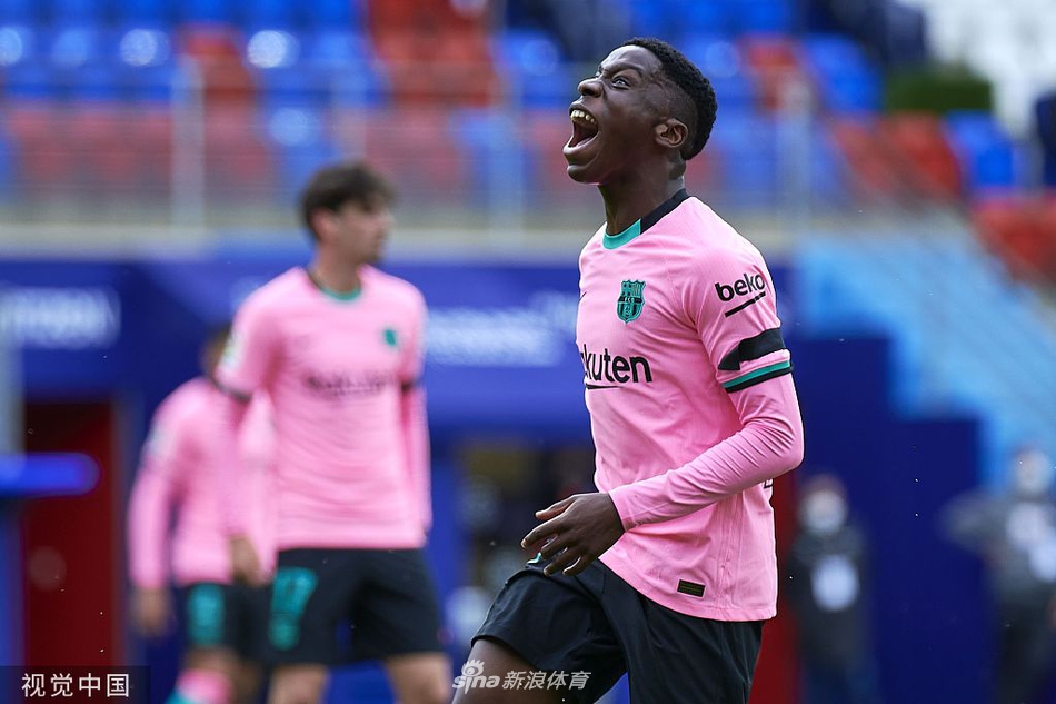 [西甲]埃瓦尔0-1巴萨 格列兹曼绝杀