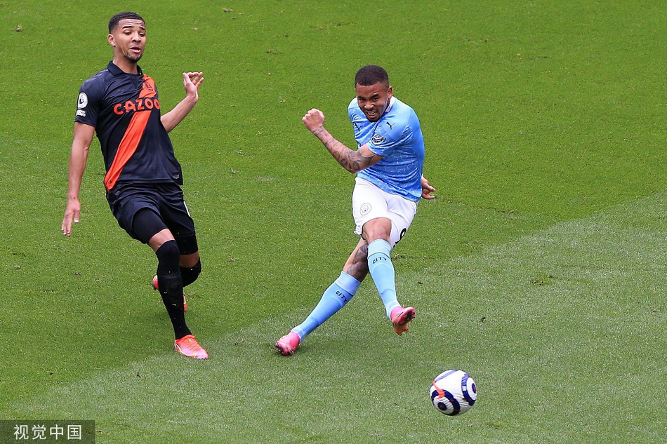 [英超]曼城5-0埃弗顿 阿圭罗两球