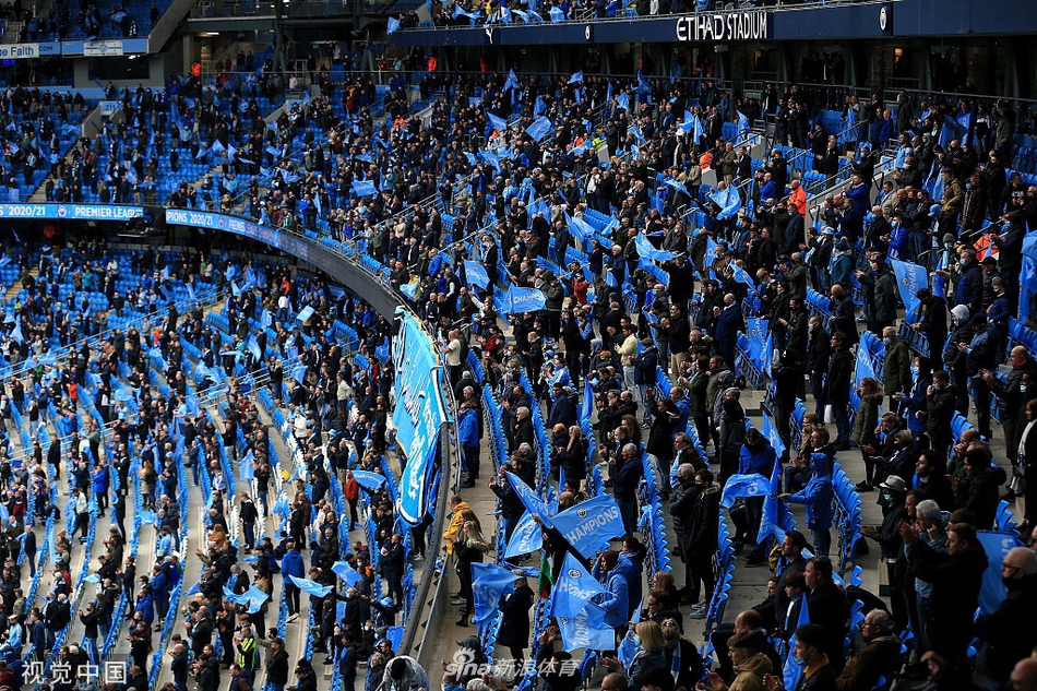 [英超]曼城5-0埃弗顿 阿圭罗两球