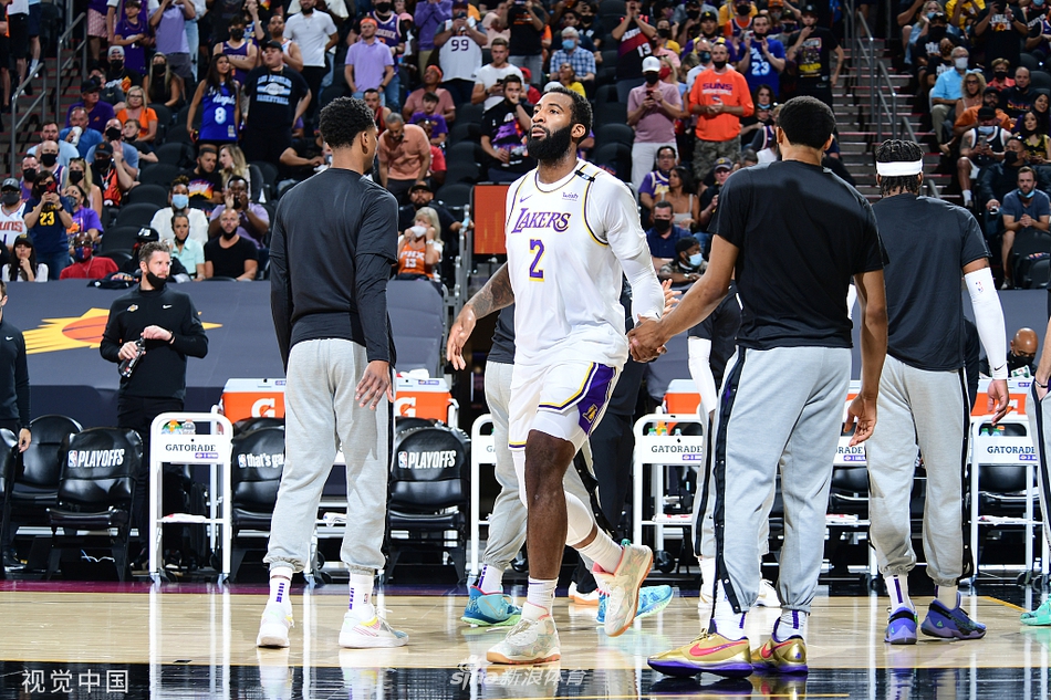 [NBA季后赛]湖人90-99太阳 詹姆斯两双难救主