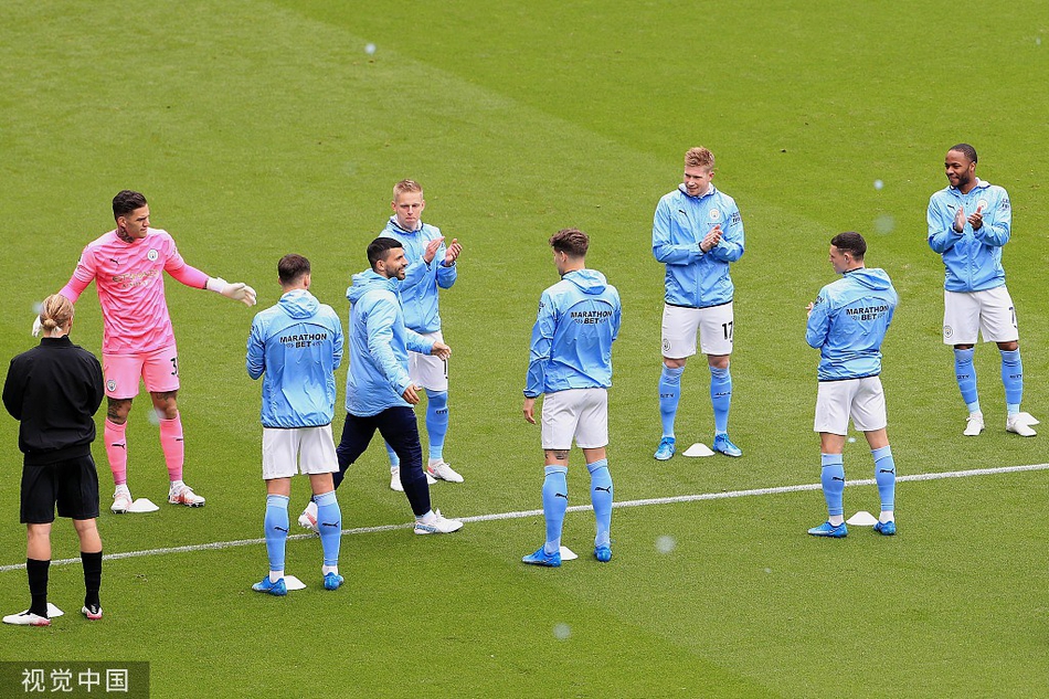 [英超]曼城5-0埃弗顿 阿圭罗两球