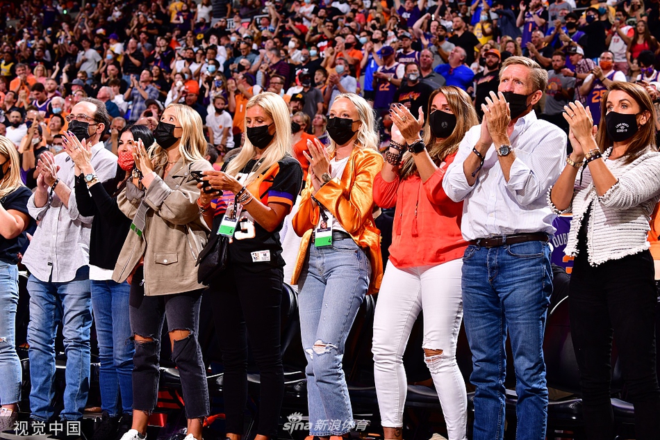 [NBA季后赛]湖人90-99太阳 詹姆斯两双难救主