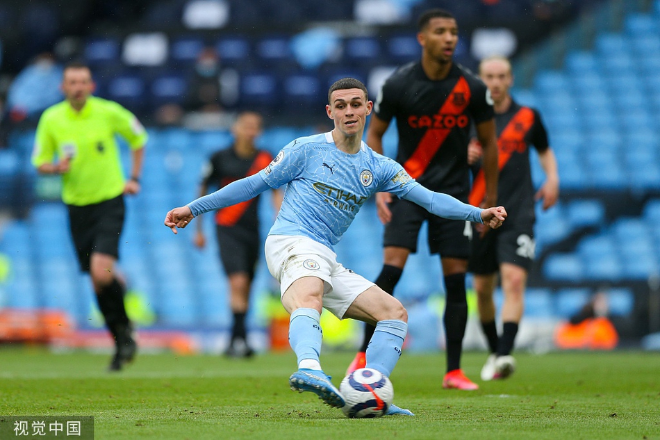 [英超]曼城5-0埃弗顿 阿圭罗两球