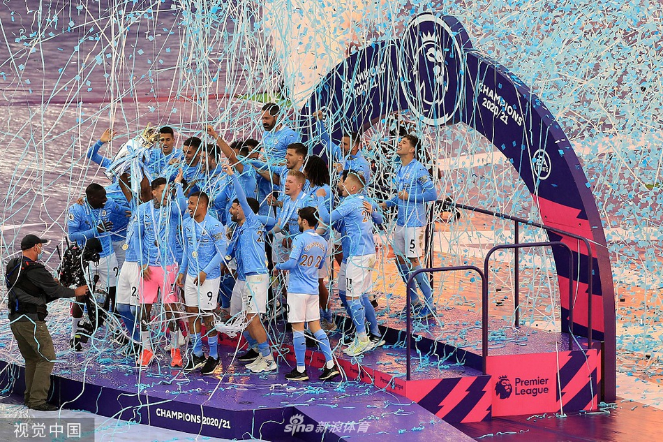 [英超]曼城5-0埃弗顿 阿圭罗两球