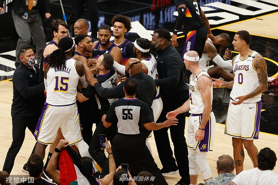 [NBA季后赛]湖人90-99太阳 詹姆斯两双难救主