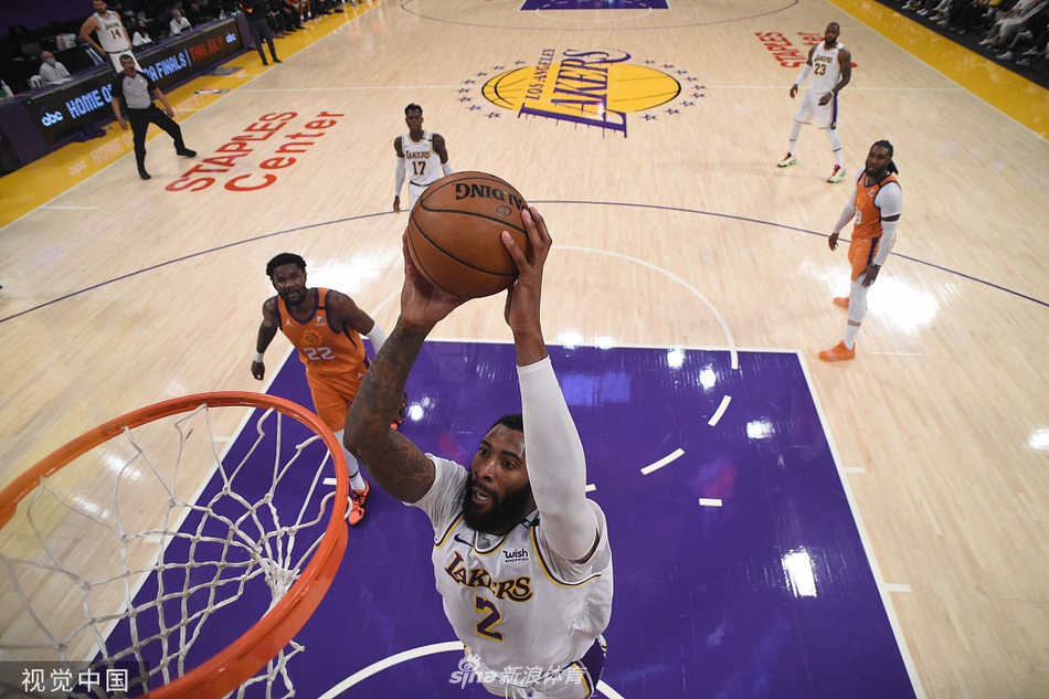 [NBA季后赛]湖人92-100太阳 总分2-2平