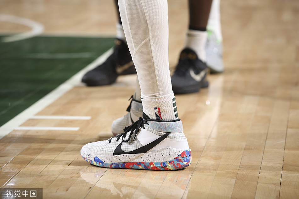 [NBA季后赛]篮网96-107雄鹿