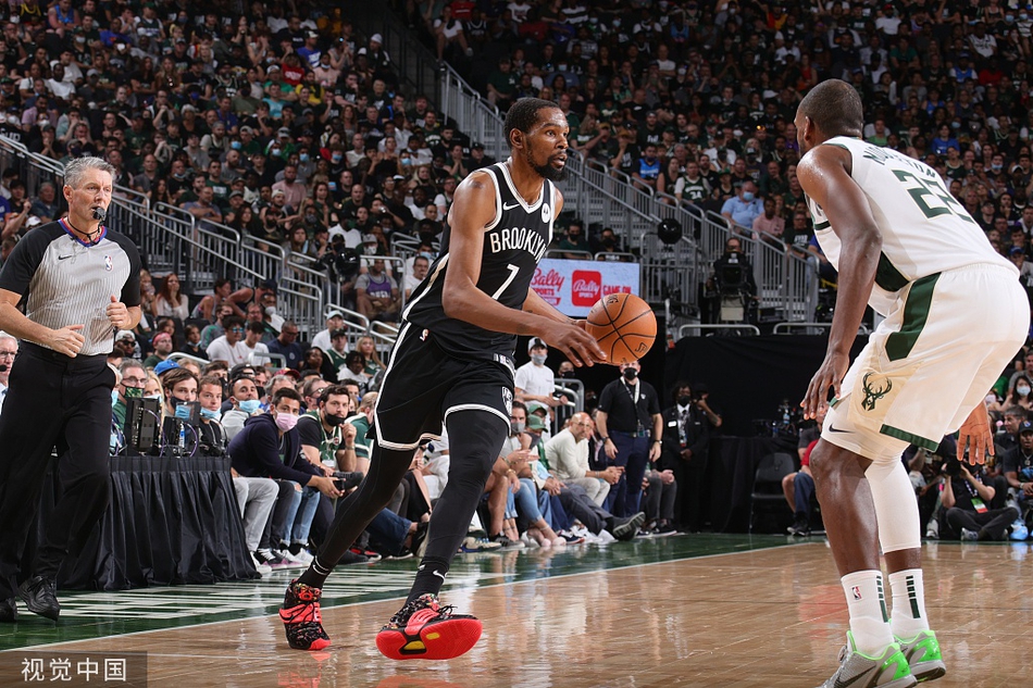 [NBA季后赛]篮网96-107雄鹿