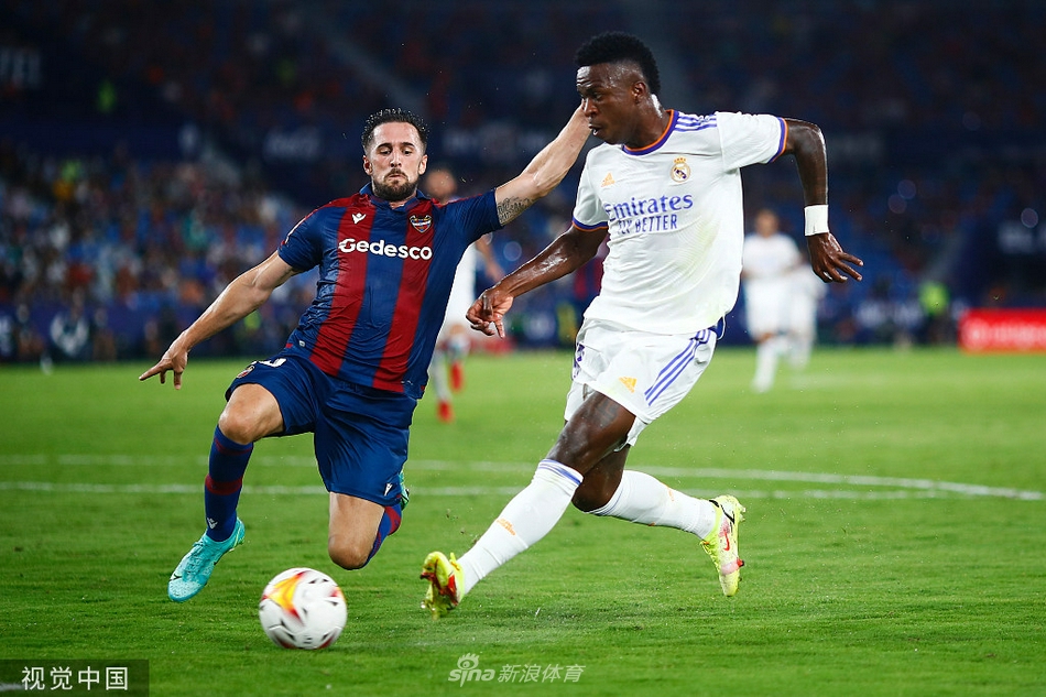 [西甲]莱万特3-3皇马 威尼修斯两球