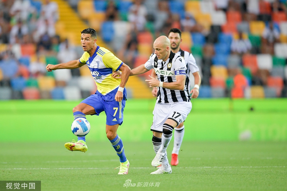 [意甲]乌迪内斯2-2尤文 C罗补时进球被判无效