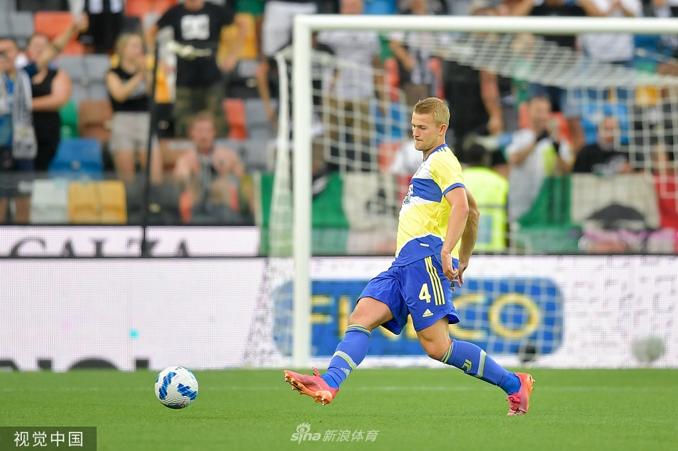 [意甲]乌迪内斯2-2尤文 C罗补时进球被判无效