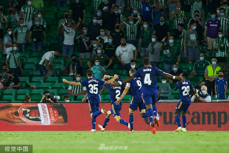 [西甲]贝蒂斯0-1皇马 本泽马助攻