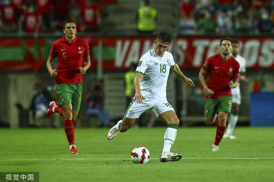 [世预赛]葡萄牙2-1爱尔兰 C罗两球致胜