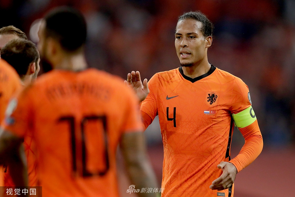 [世预赛]荷兰6-1土耳其 德佩帽子戏法