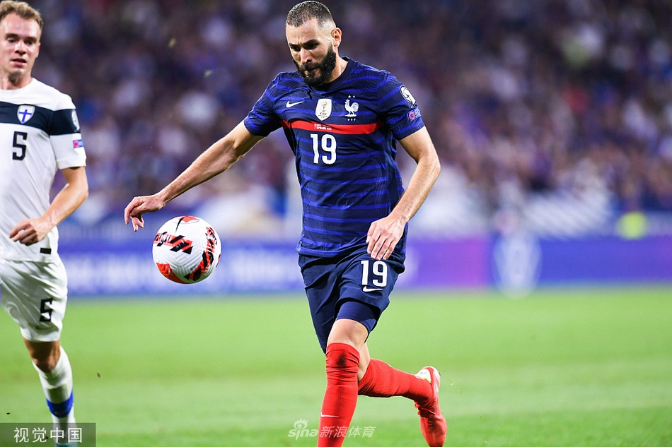 [世预赛]法国2-0芬兰 格列兹曼两球