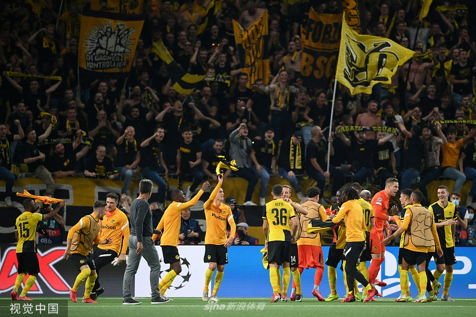 [欧冠]年轻人2-1曼联 C罗破门