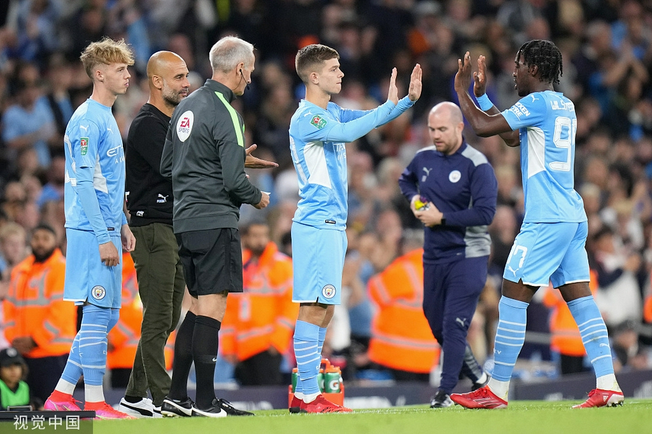 [联赛杯]韦康比1-6曼城 马赫雷斯两球