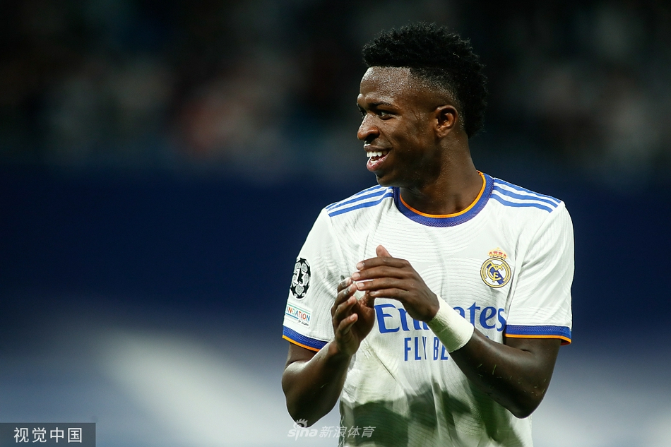 [欧冠]皇马1-2谢里夫 本泽马破门