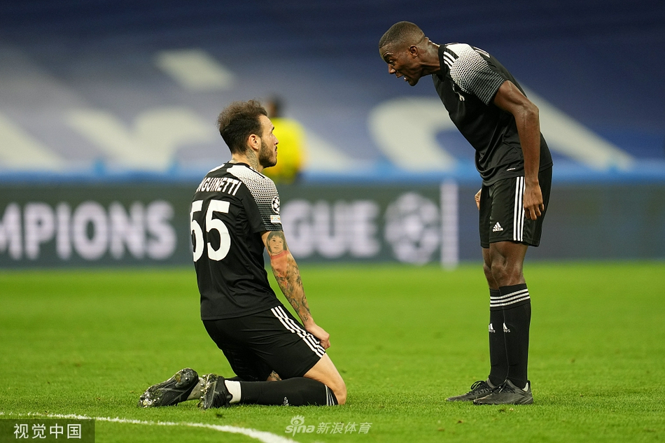 [欧冠]皇马1-2谢里夫 本泽马破门