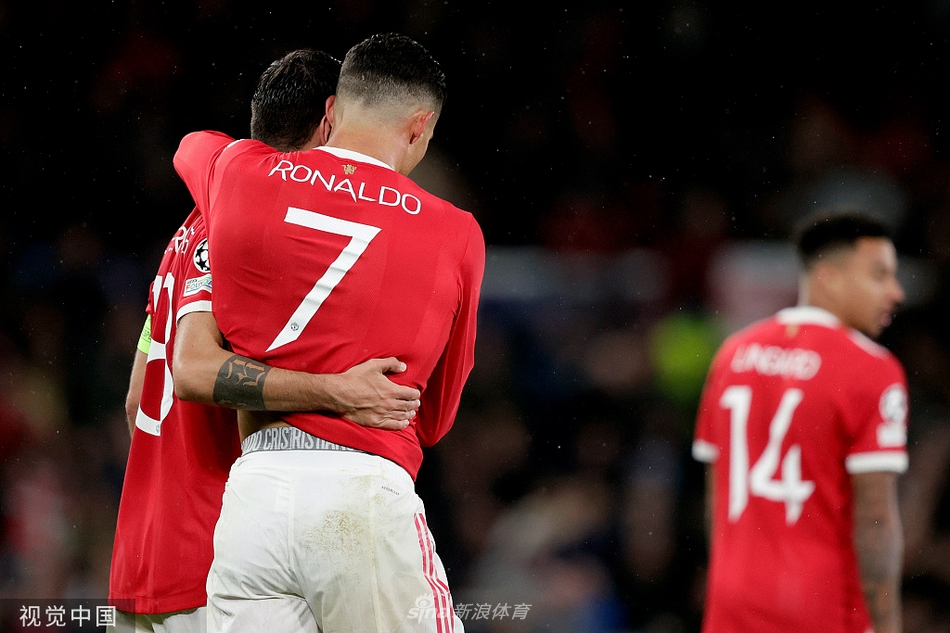 [欧冠]曼联2-1比利亚雷亚尔 C罗95分钟绝杀
