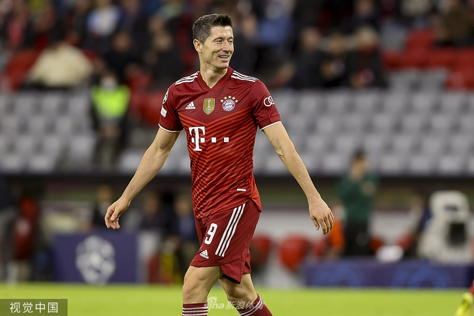 [欧冠]拜仁5-0基辅迪纳摩 莱万两球