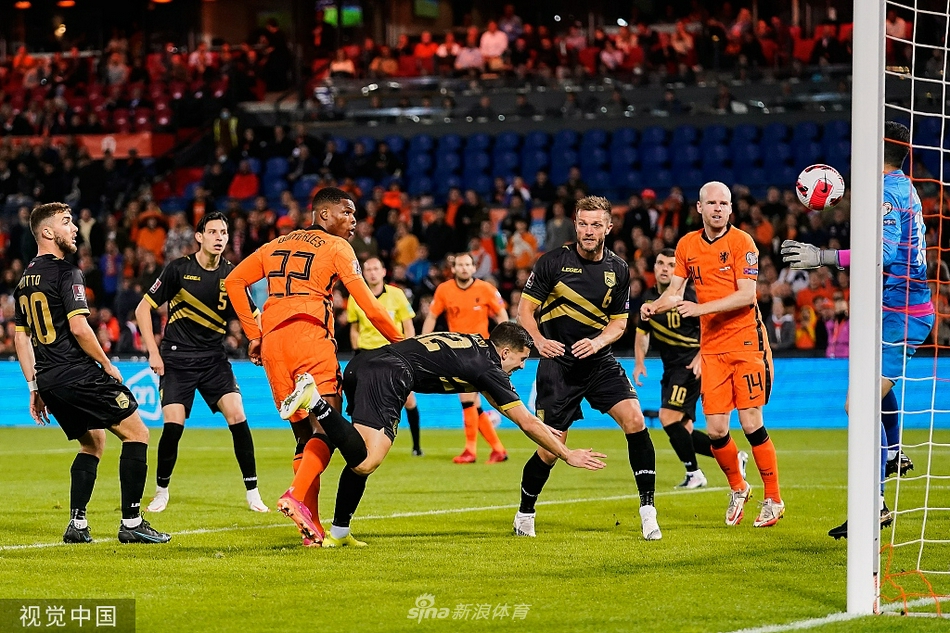 [世预赛]荷兰6-0直布罗陀 德佩两传两射