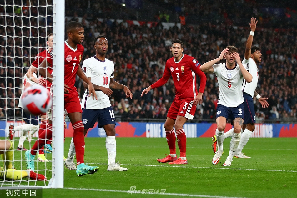 [世预赛]英格兰1-1匈牙利 斯通斯破门