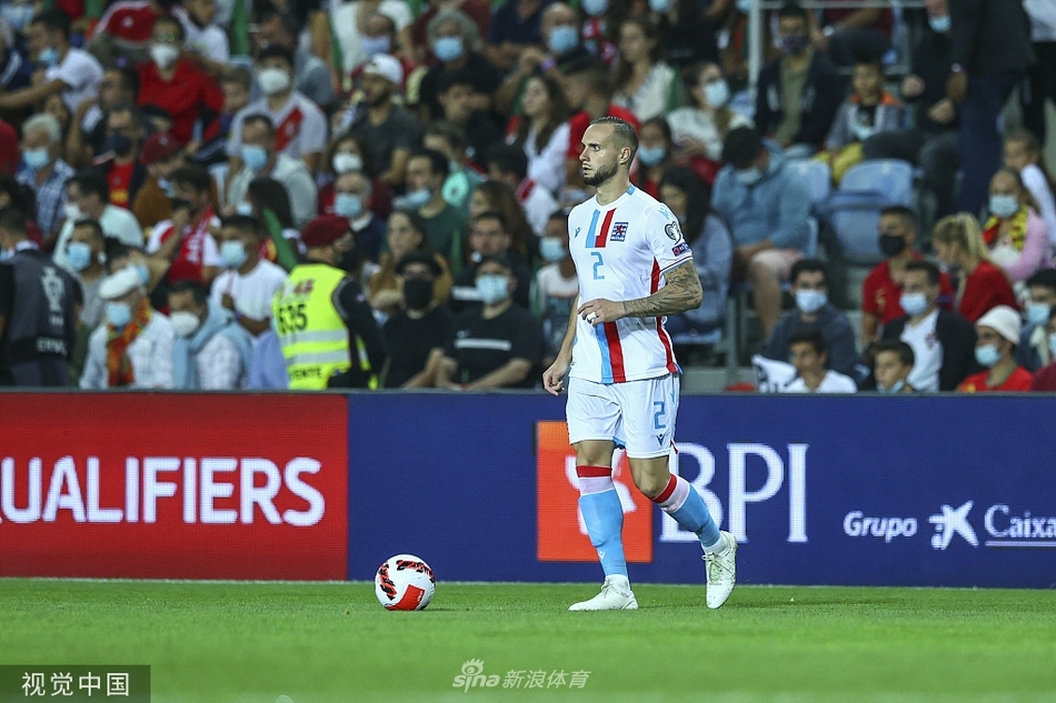 [世预赛]葡萄牙5-0卢森堡 C罗帽子戏法