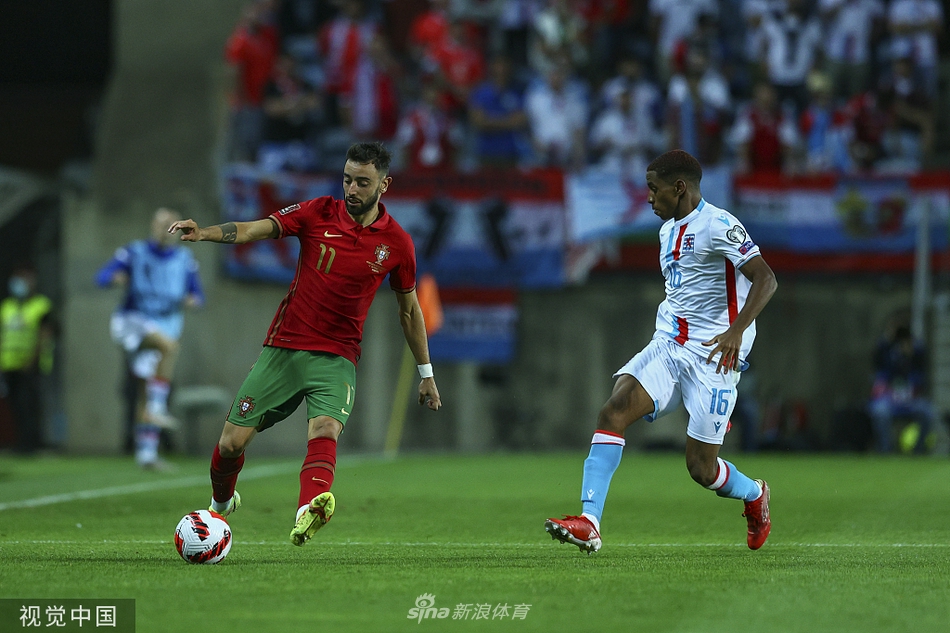 [世预赛]葡萄牙5-0卢森堡 C罗帽子戏法