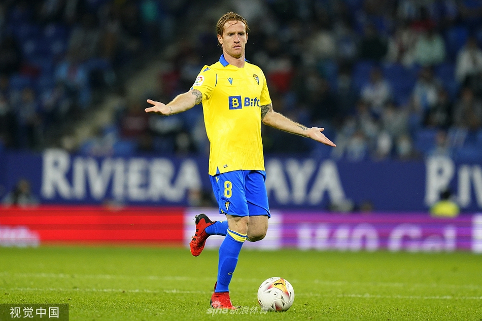 [西甲]西班牙人2-0加的斯 武磊90分钟替补登场