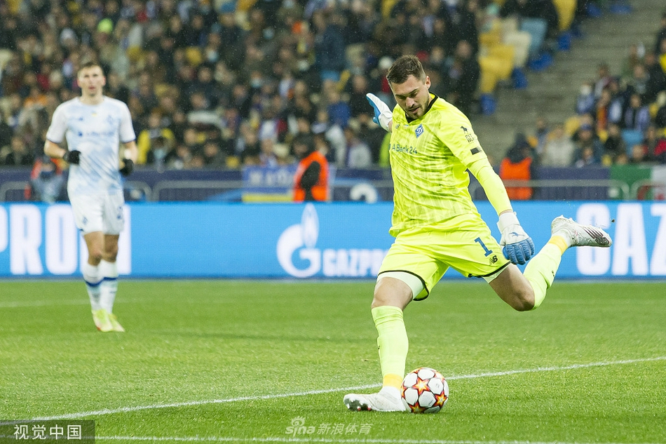 [欧冠]基辅迪纳摩0-1巴萨 法蒂破门