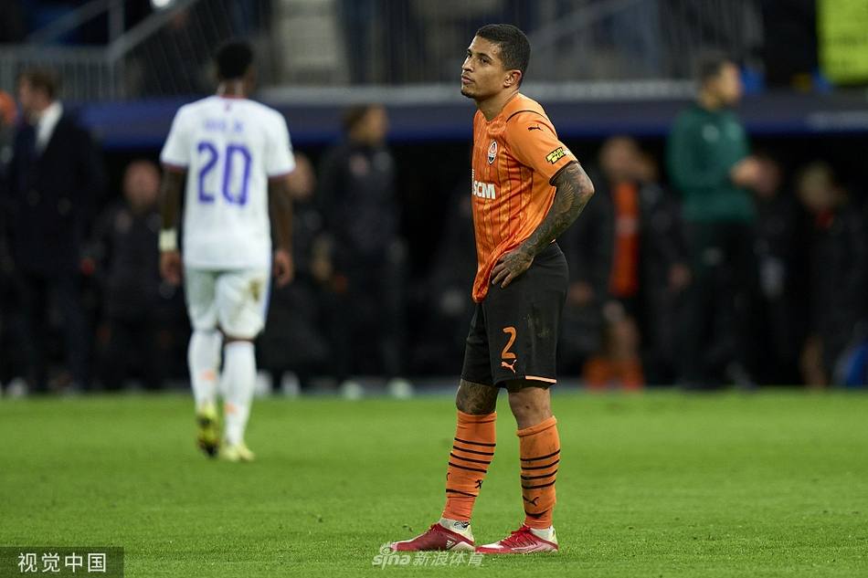 [欧冠]皇马2-1顿涅茨克矿工 本泽马两球