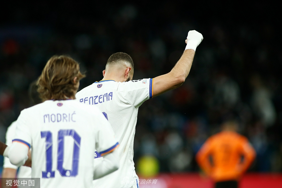 [欧冠]皇马2-1顿涅茨克矿工 本泽马两球