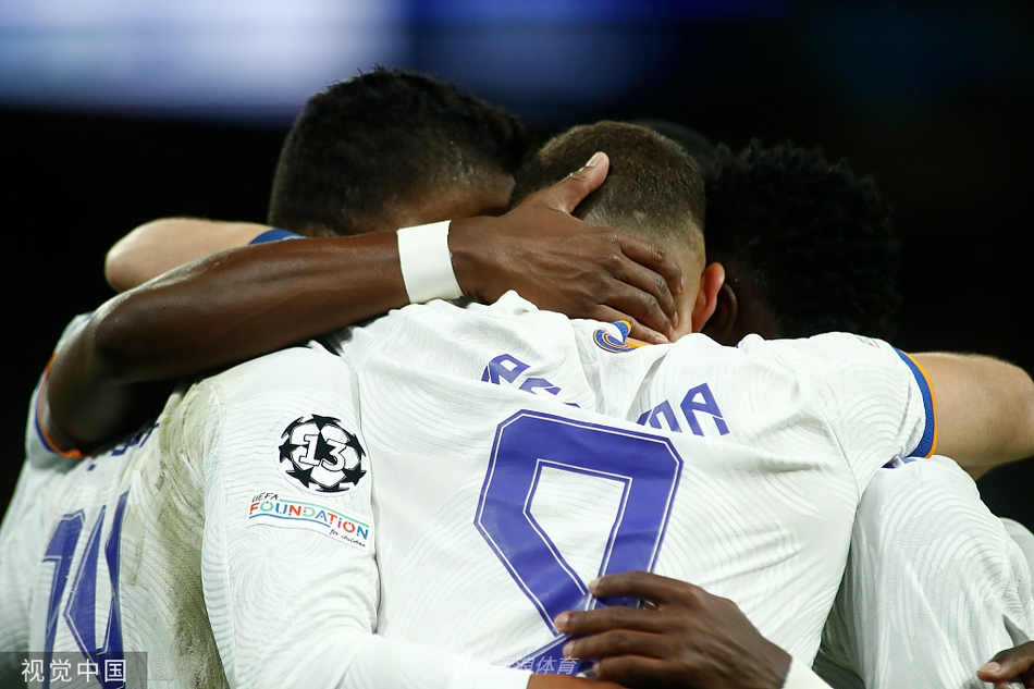 [欧冠]皇马2-1顿涅茨克矿工 本泽马两球