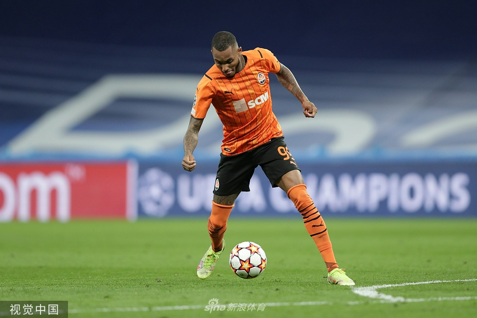 [欧冠]皇马2-1顿涅茨克矿工 本泽马两球